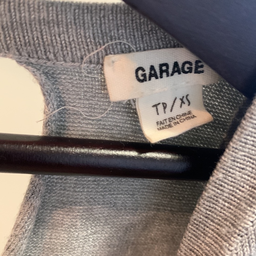 Open back sweater - Picture 2 of 3